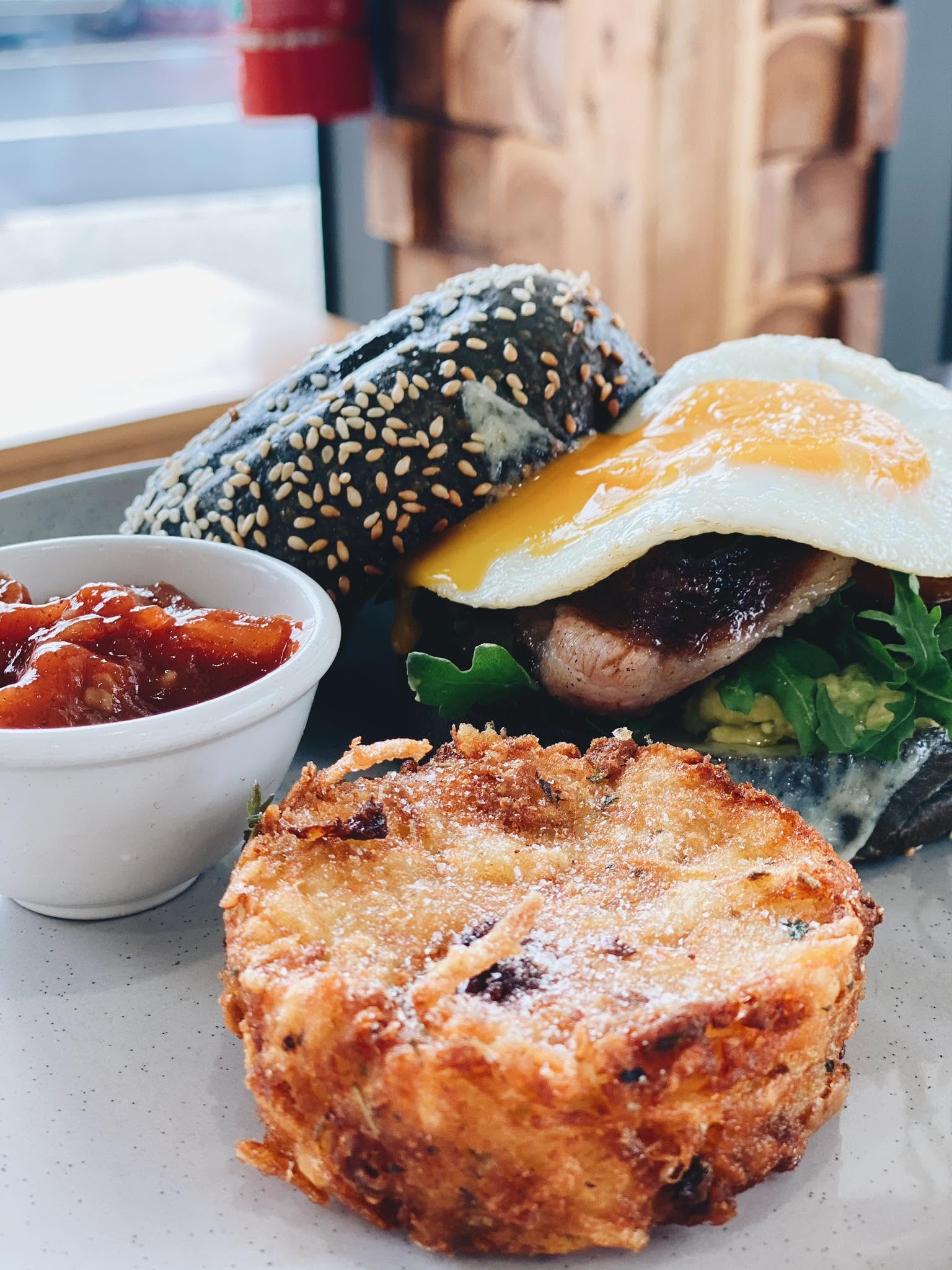 Brekkie burger